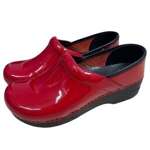 Dansko Sanita Professional Clogs Red Patent Size 36 US 5.5-6 Comfort Mule